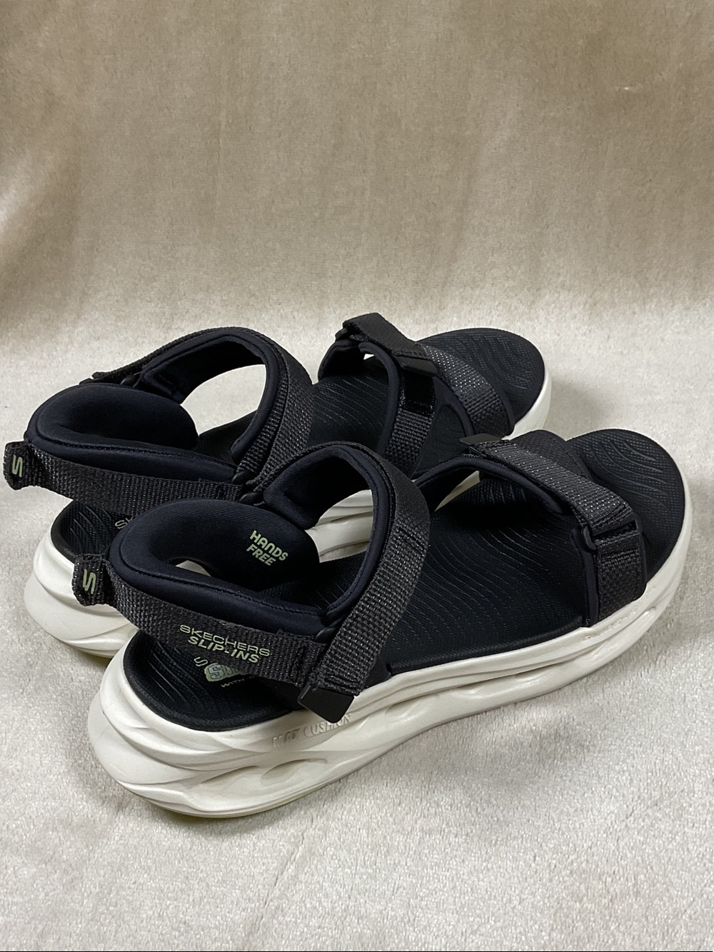 Skechers Black Slip-ins Max Cushioning Glide-Step Sandal Skylar Size 8
